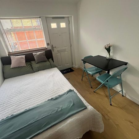 Apartmán Teddington Little Gem Londýn Exteriér fotografie