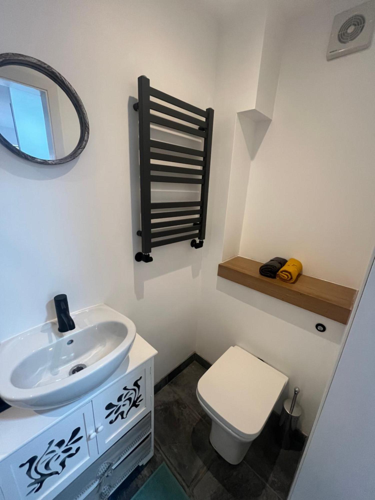 Apartmán Teddington Little Gem Londýn Exteriér fotografie