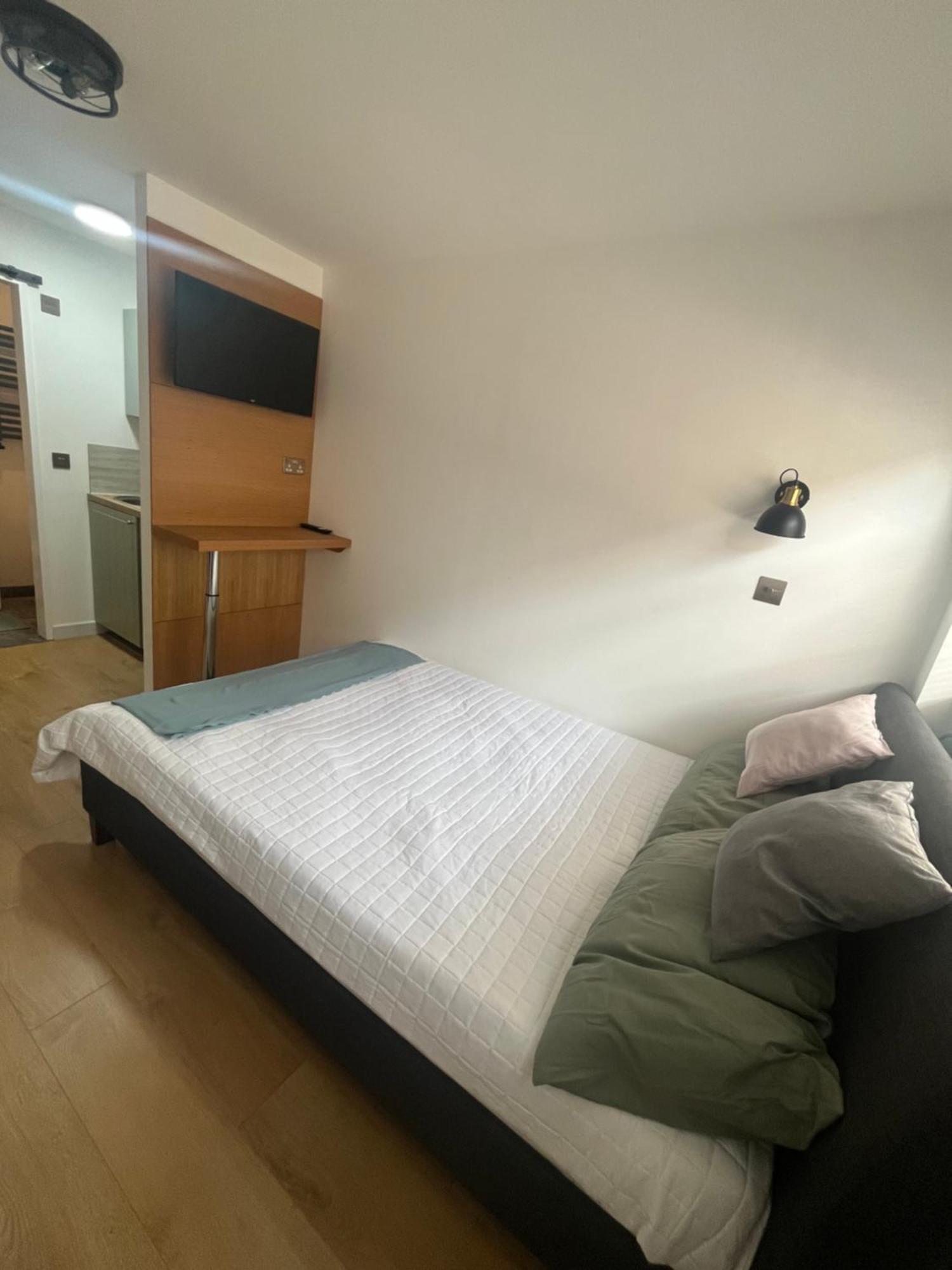 Apartmán Teddington Little Gem Londýn Exteriér fotografie